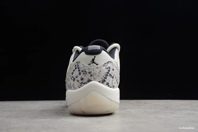 Cheap LUCY 11 Snake CD6846-002 Low Jordan Light Bone SE Air 0821